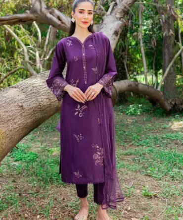 103 e0579944 4289 48d6 8379 cd035c810da0 1800x1800