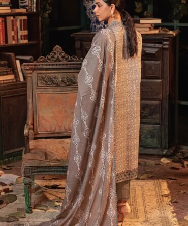 0013 2W24BP3P14 052A4620.jpg