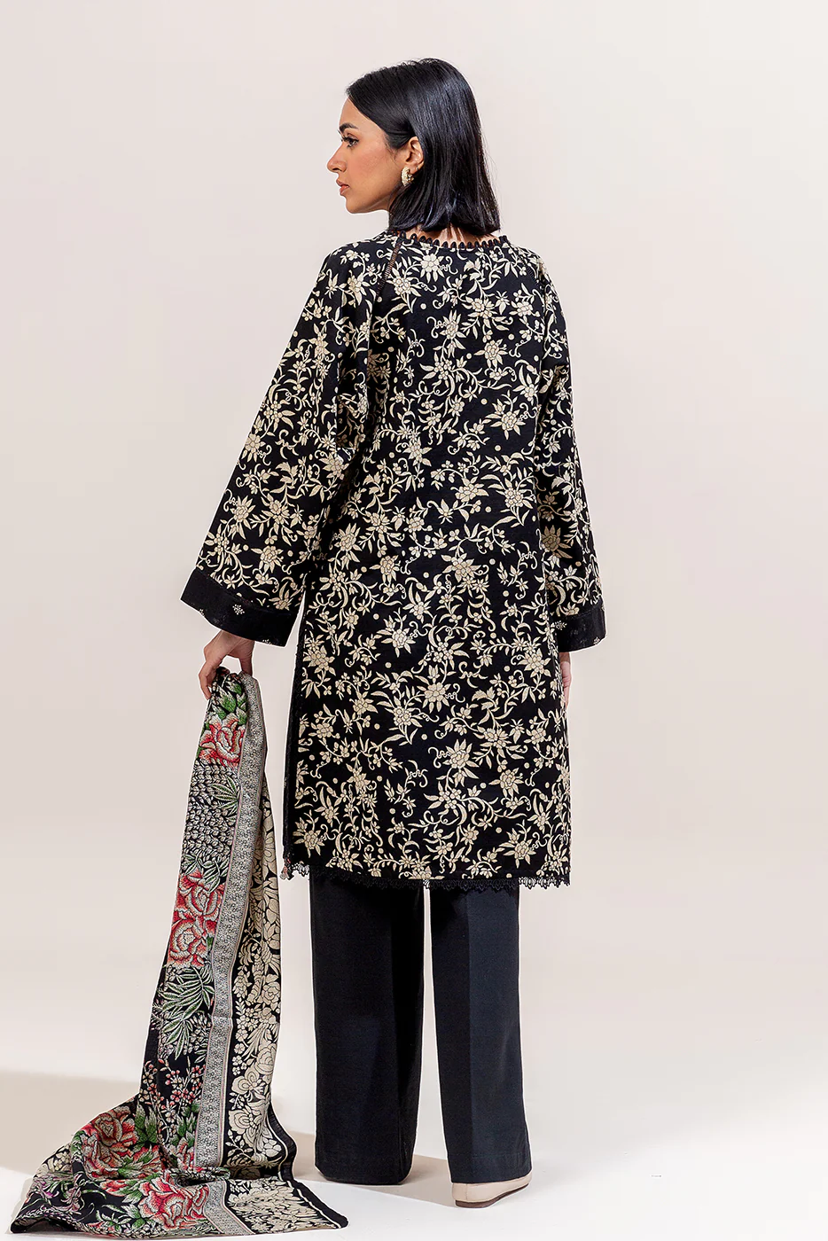 BT22402UN004138 2.webp