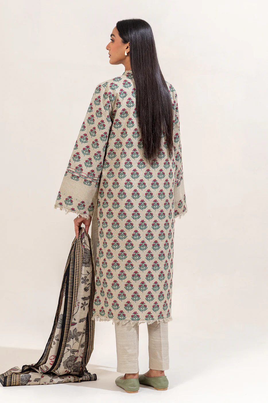 BT22402UN004141 4.webp