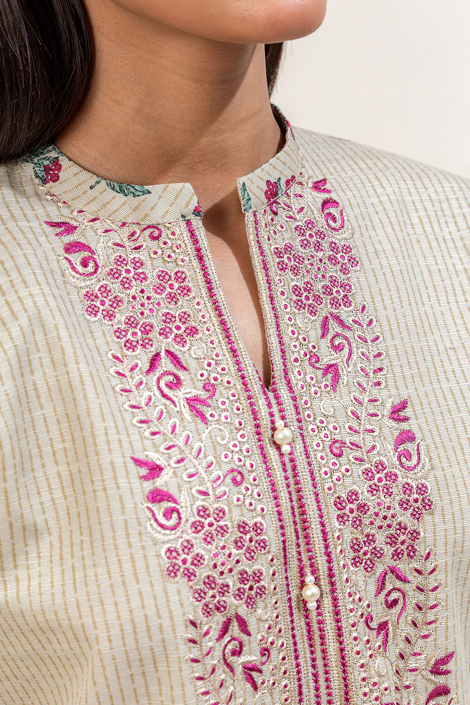 BT22402UN004141 5.webp