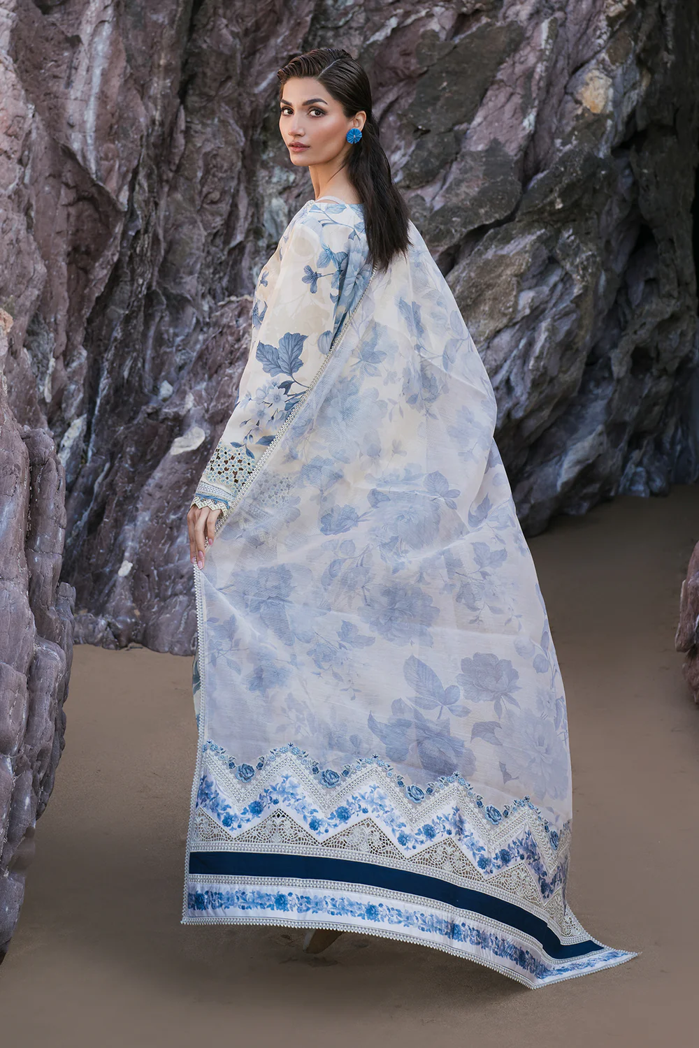 02 48b566b8 62b3 49d2 b867 bfdbaecf573f webp