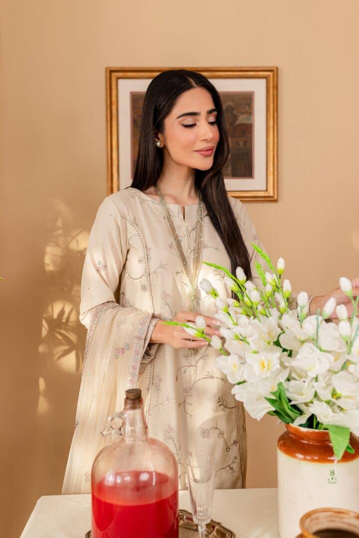 91 1abc290e e2fa 4e49 a99f deda1a7f0ba0 1800x1800 jpg