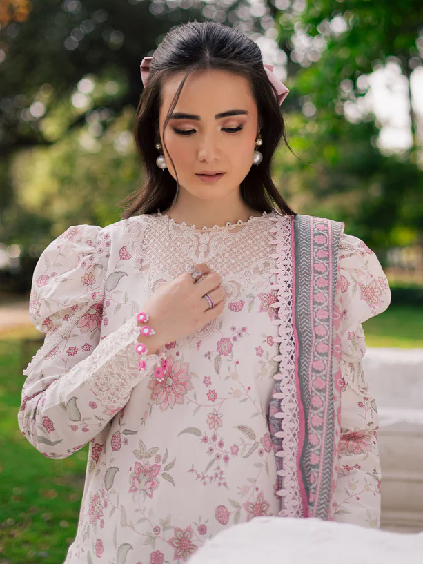 BLOOM 03 4 613x progressive