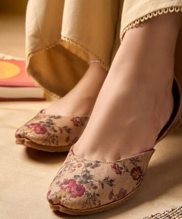 ZAH02333 copy 1800x1800