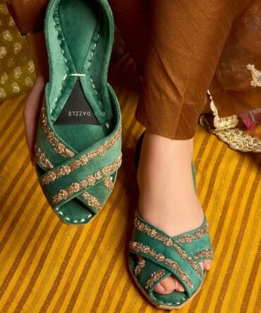 ZAH05232 copy 2 1800x1800