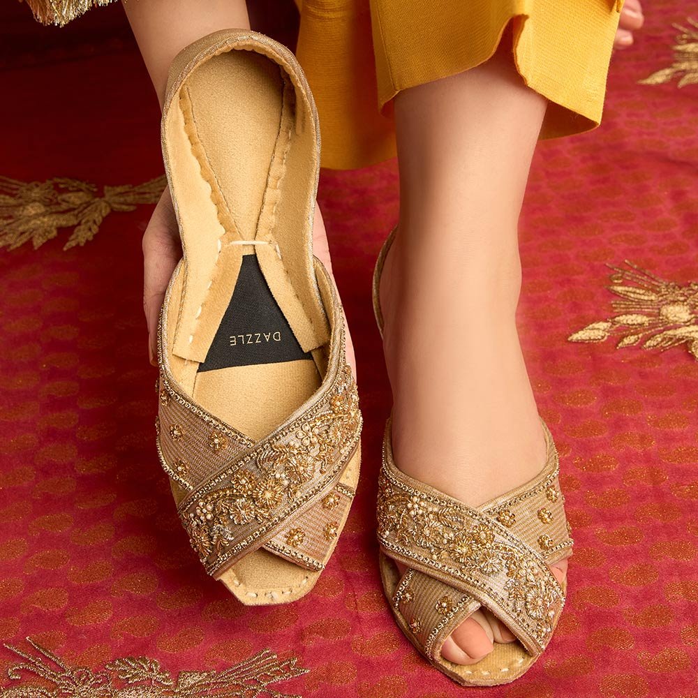 ZAH05416 copy 2 1800x1800