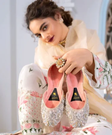 ezgif com gif maker 92db1070 a84c 4a6d bbd5 9d48cf85cc1b 1800x1800