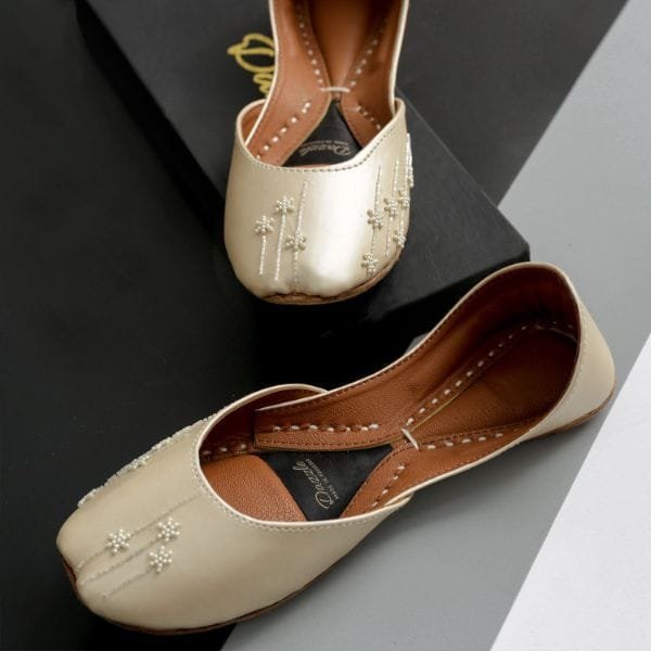 fvdzvbdvb 1800x1800 2 1800x1800