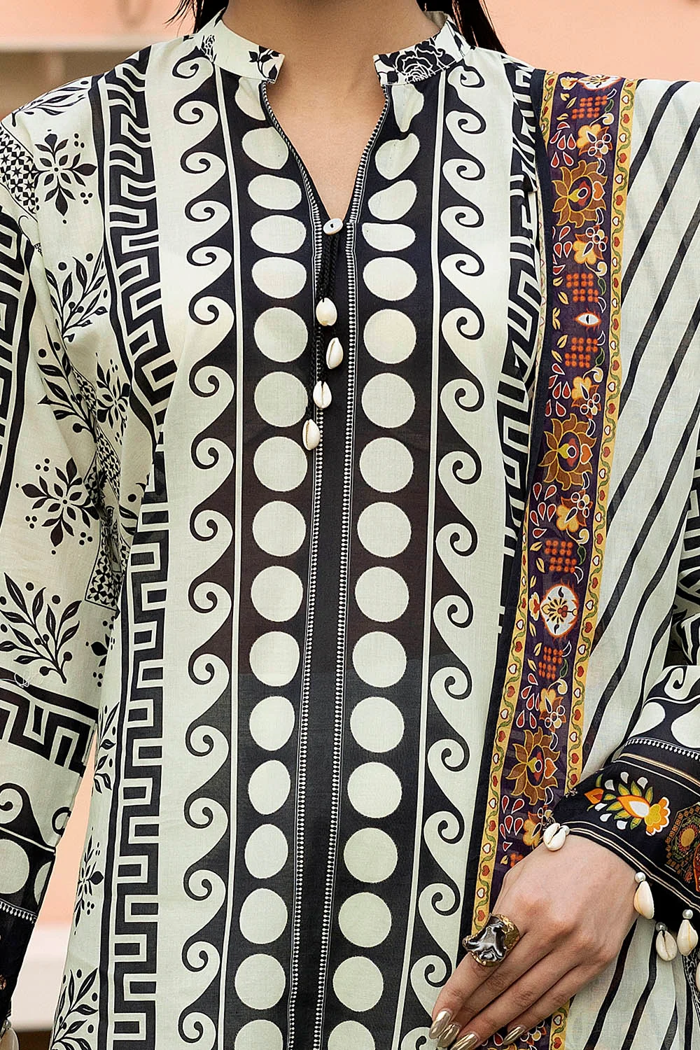 printed lawn dupatta shirt dyed trouser gulahmed sd 52106 close