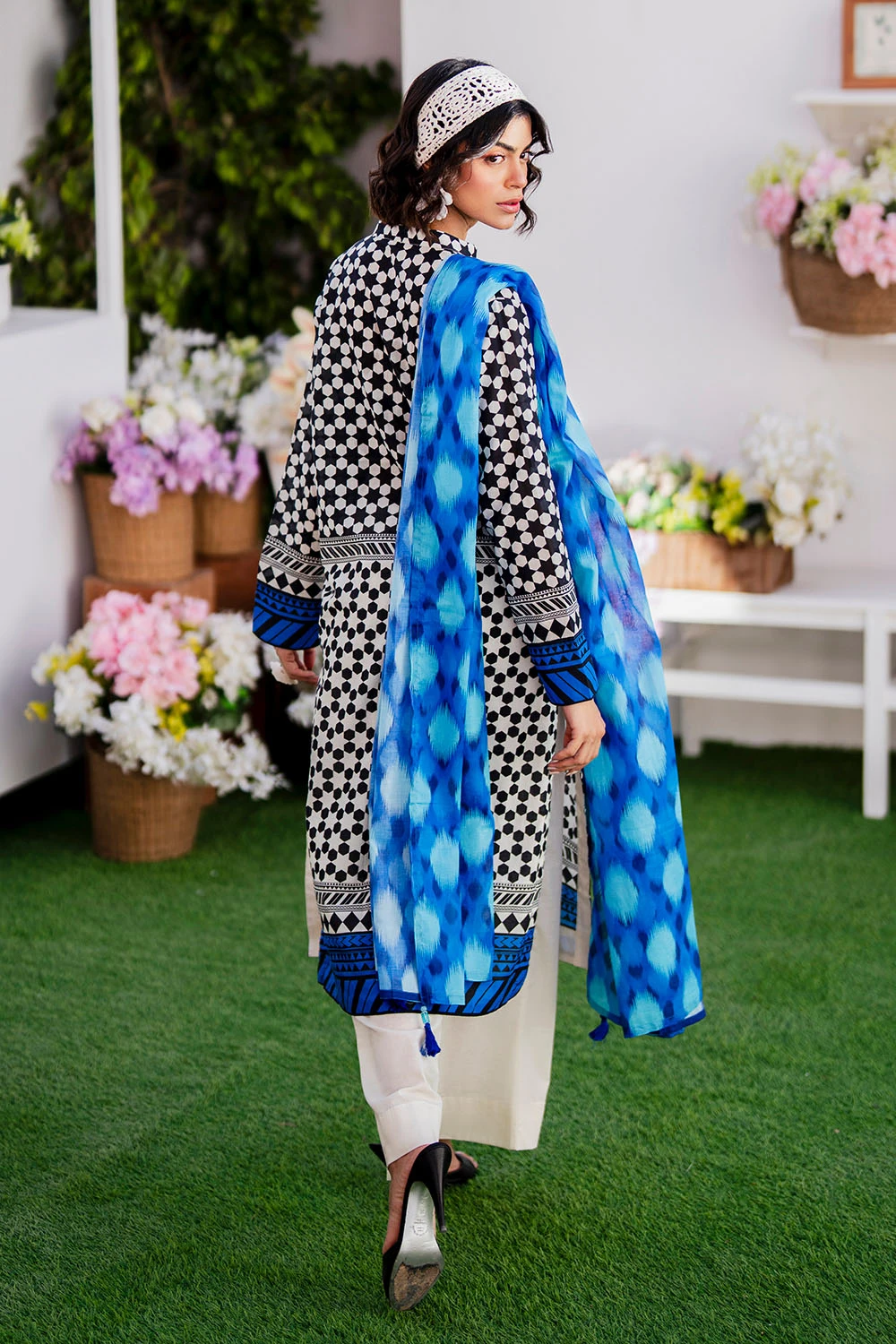 printed lawn shirt dupatta dyed trouser gulahmed sd 52114 back