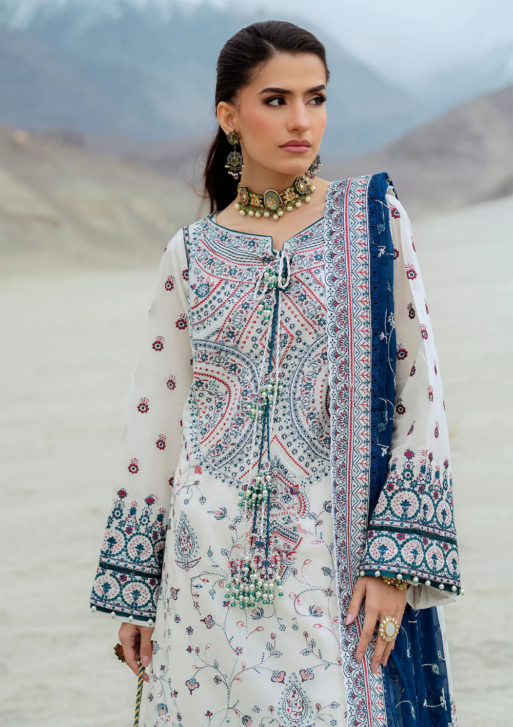aik atelier lawn 25 vol 1 raqs look 02 2