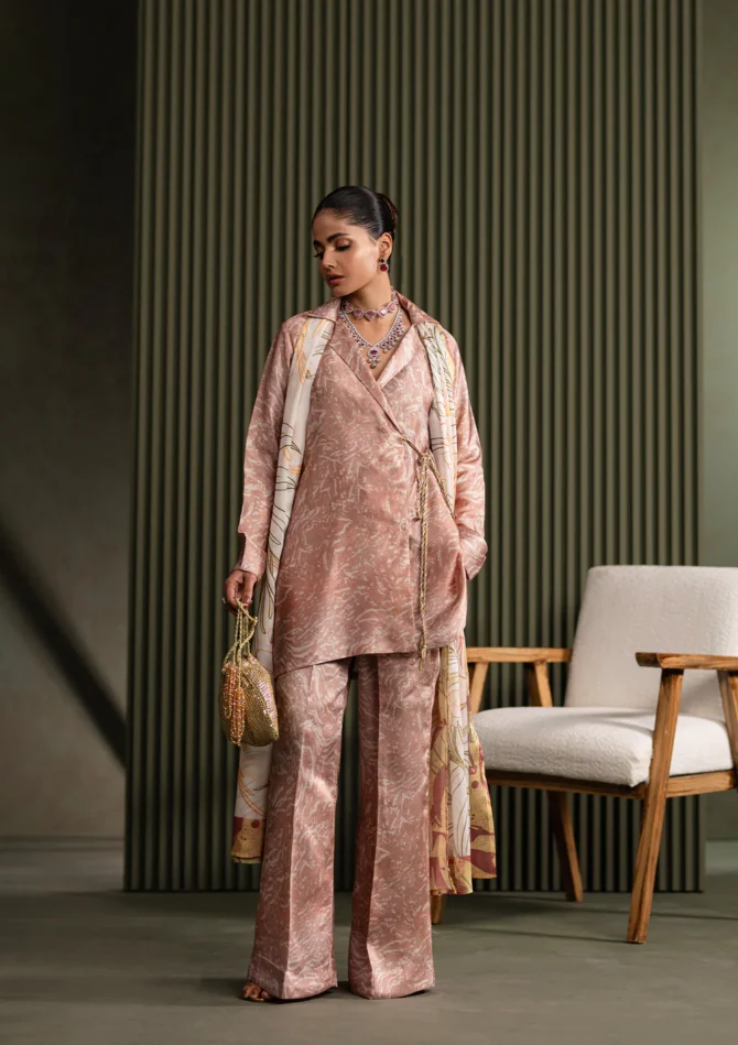 aik atelier miss aik rtw 25 drop 1 look 04 1