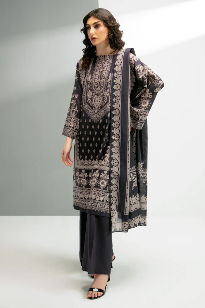 WU32057 Black 01