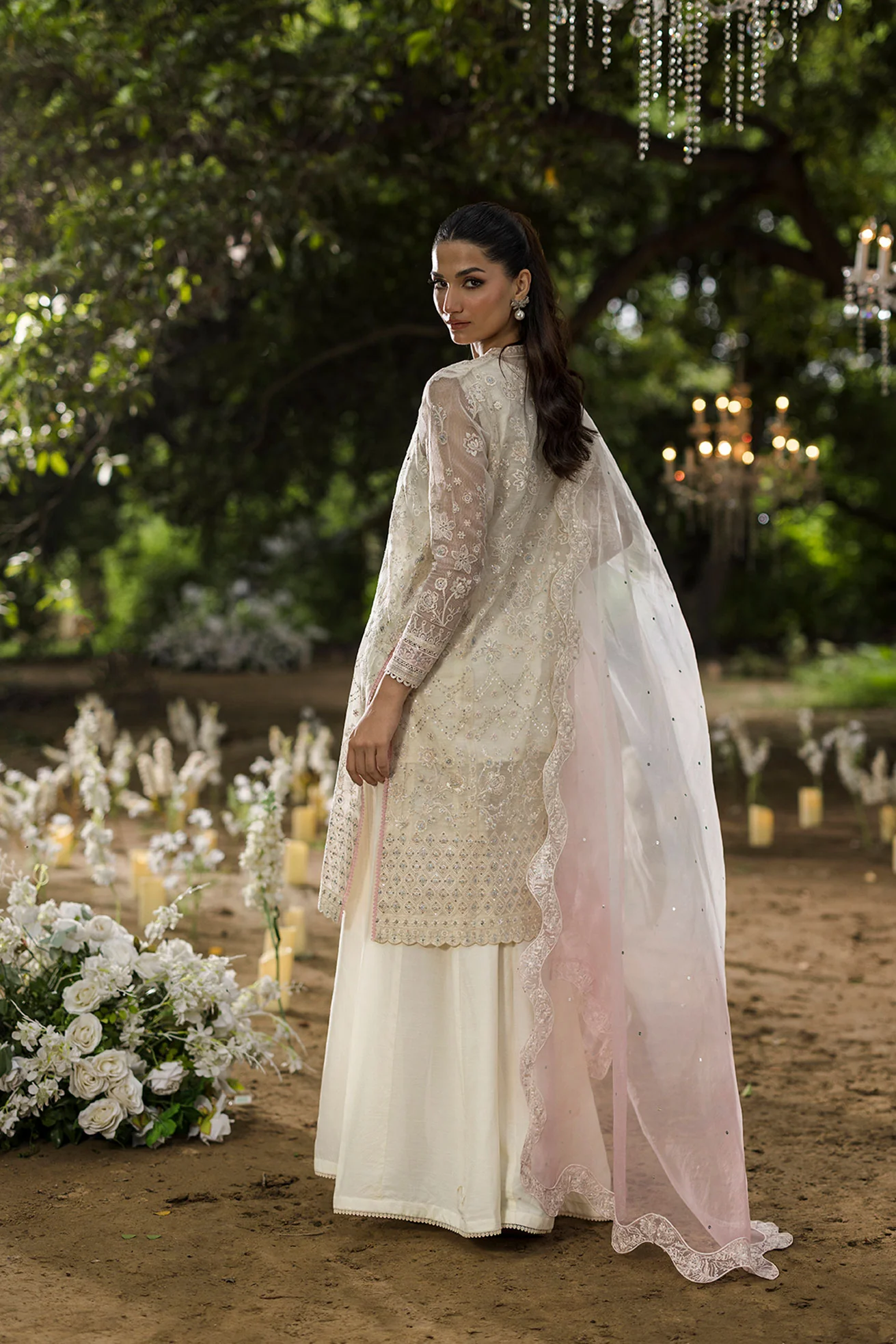 3215 3 7725b586 8baa 4ed5 baf7 c535b235d3ce