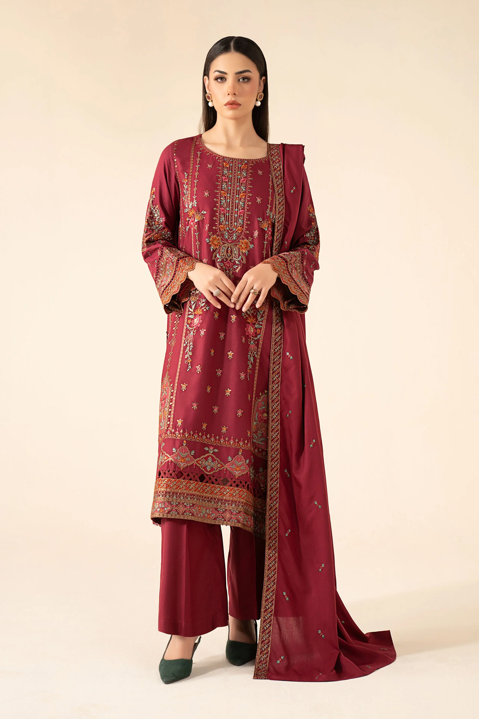 DWW2576Front A 2400x2400