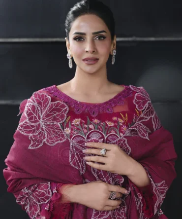 052A7926 414x progressive