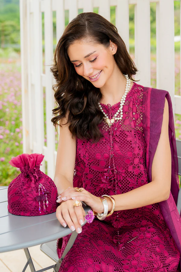 33 3245a323 3770 4db7 9392 6d33cadd0ff9